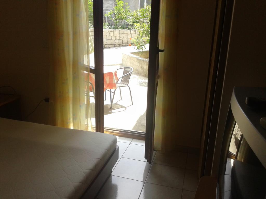 Apartments D & P كورتْشولا الغرفة الصورة